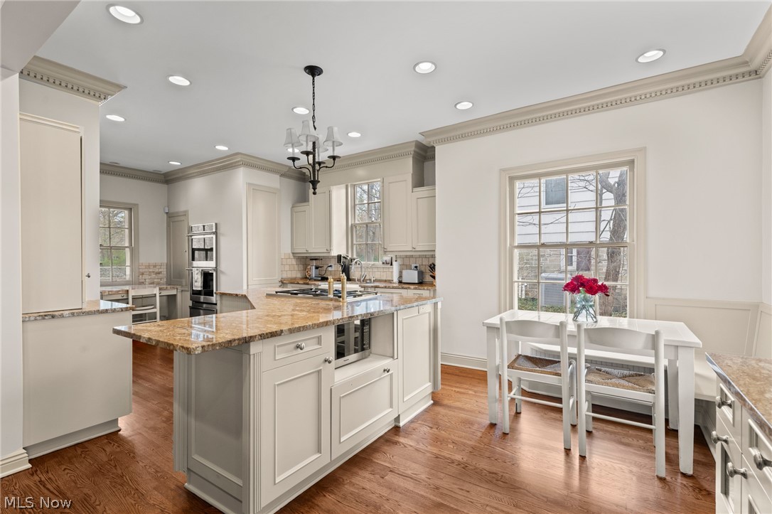 17640 South Woodland Road Cleveland, OH 44120 - Photo 9 of 40