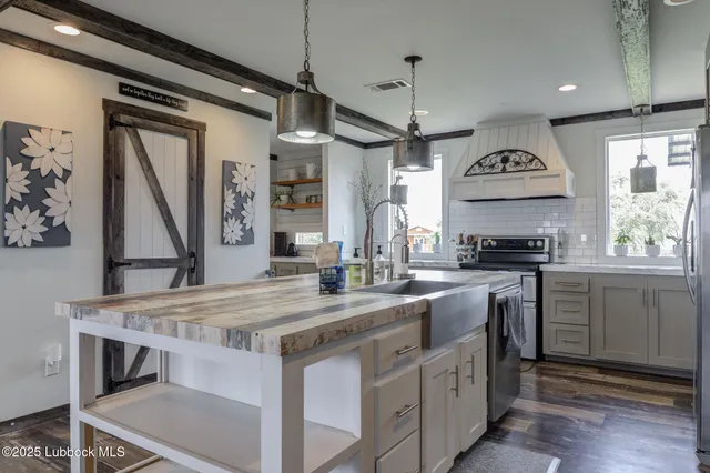 $360,000 | 10504 County Road 7000, Lubbock, TX 79407