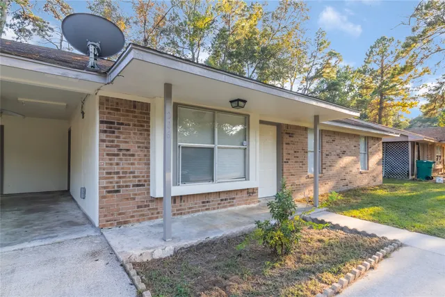 $1,275 | 206 North Forest Drive, Willis, TX 77378