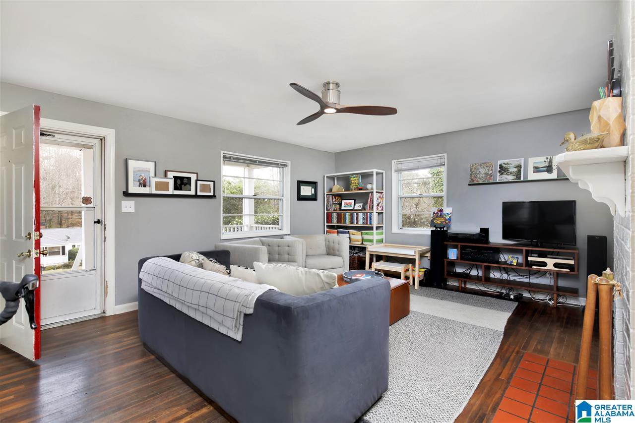 1328 Cresthill Road Birmingham, AL 35213 - Photo 4 of 18