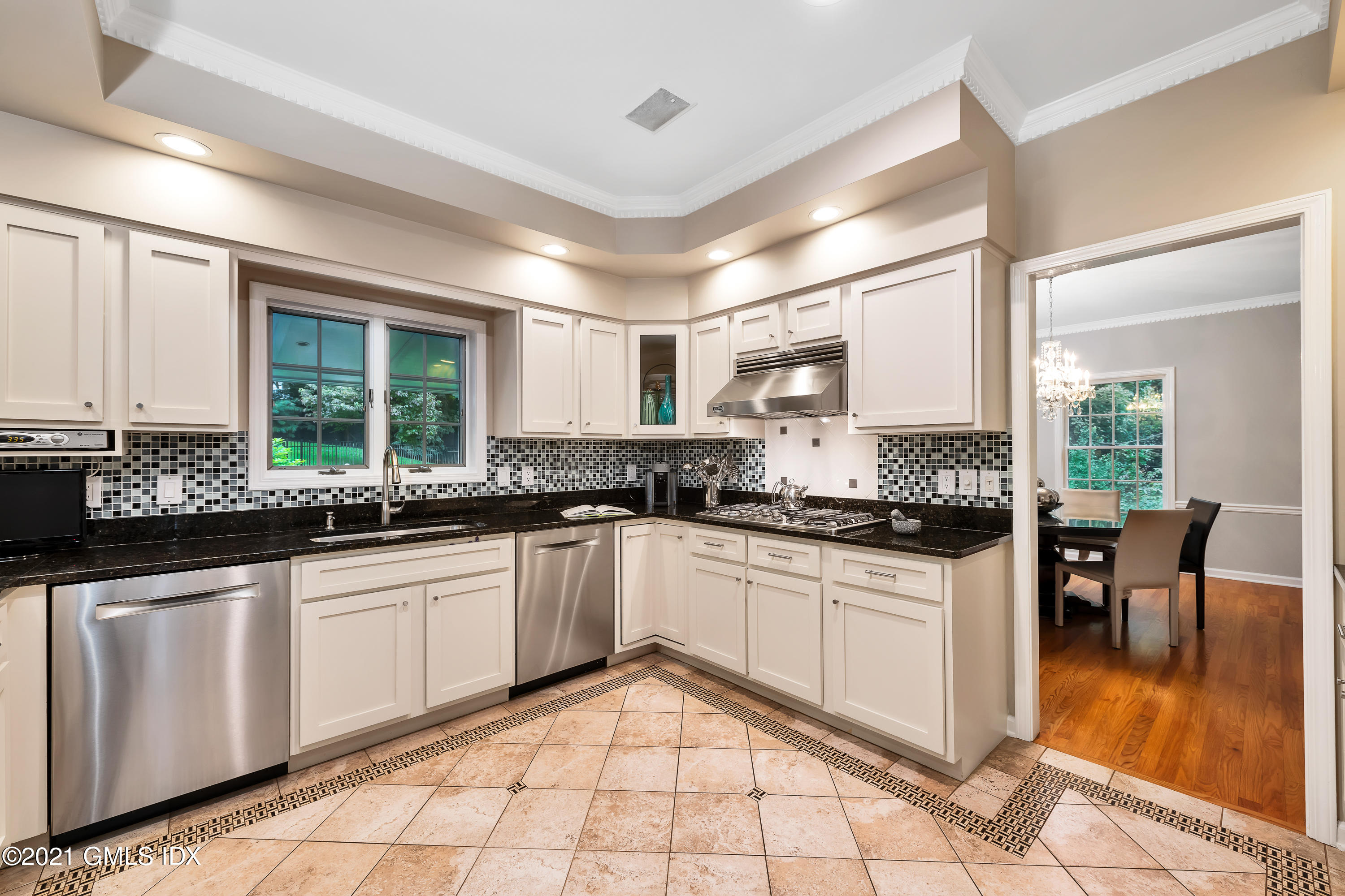 8 Rustic View Road Greenwich, CT 06830 - Photo 10 of 36 DG8_1681