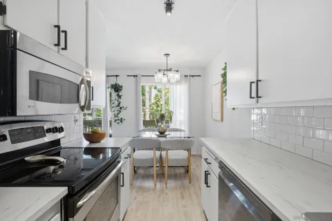 $599,000 | 4600 Lamont Street, Unit 212, San Diego, CA 92109