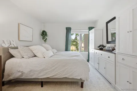 $599,000 | 4600 Lamont Street, Unit 212, San Diego, CA 92109