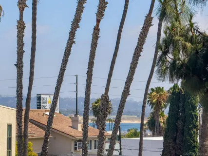 $599,000 | 4600 Lamont Street, Unit 212, San Diego, CA 92109