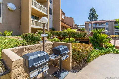$599,000 | 4600 Lamont Street, Unit 212, San Diego, CA 92109