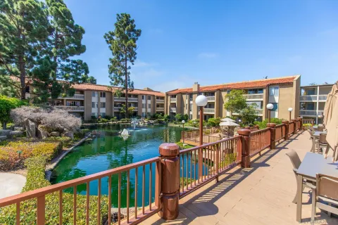 $599,000 | 4600 Lamont Street, Unit 212, San Diego, CA 92109
