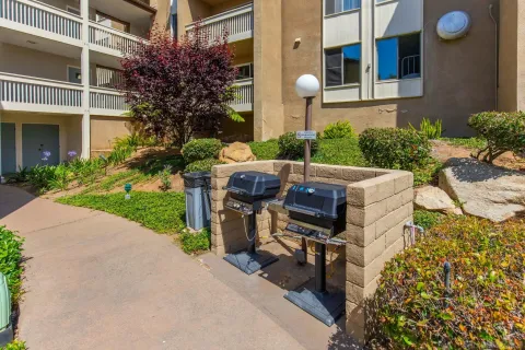 $599,000 | 4600 Lamont Street, Unit 212, San Diego, CA 92109