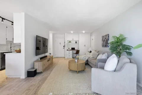 $599,000 | 4600 Lamont Street, Unit 212, San Diego, CA 92109