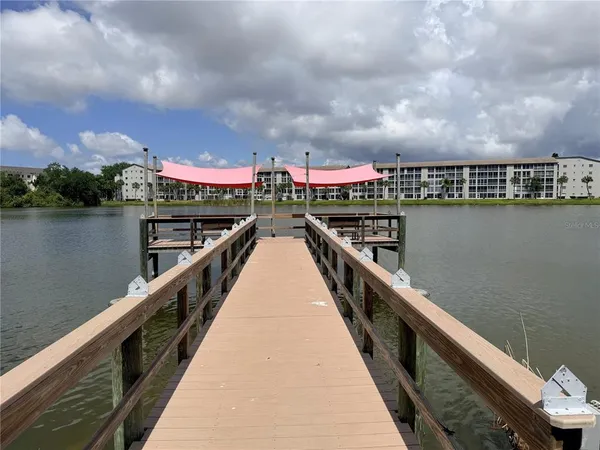 $129,000 | 3621 Lake Bayshore Drive, Unit J403, Bradenton, FL 34205