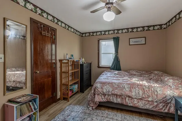 $169,900 | 711 East Blue Earth Street, Lake Crystal, MN 56055