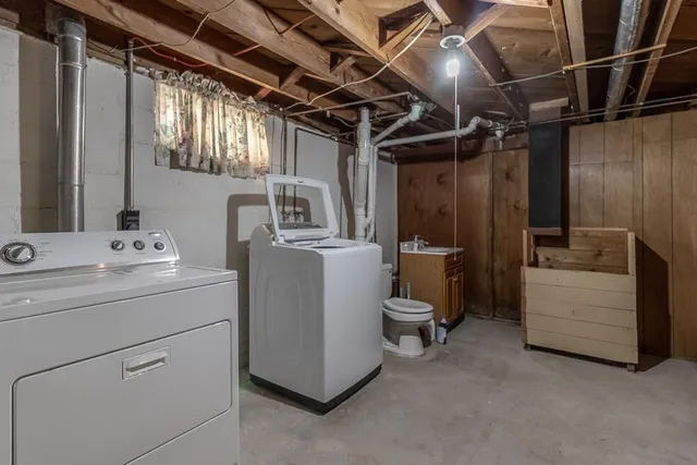 $169,900 | 711 East Blue Earth Street, Lake Crystal, MN 56055