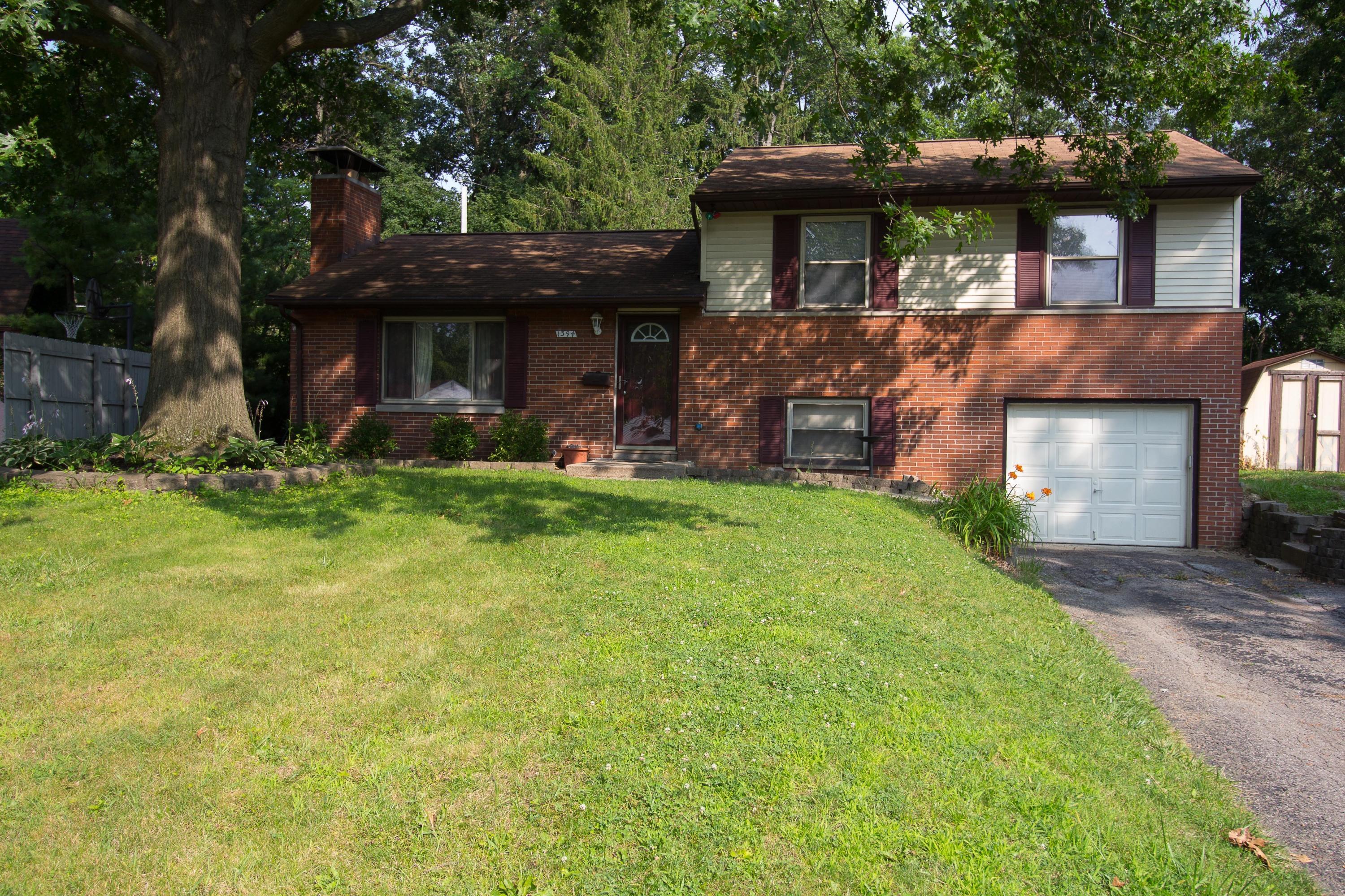 1394 Bryson Road Columbus, OH 43224 - Photo 2 of 20