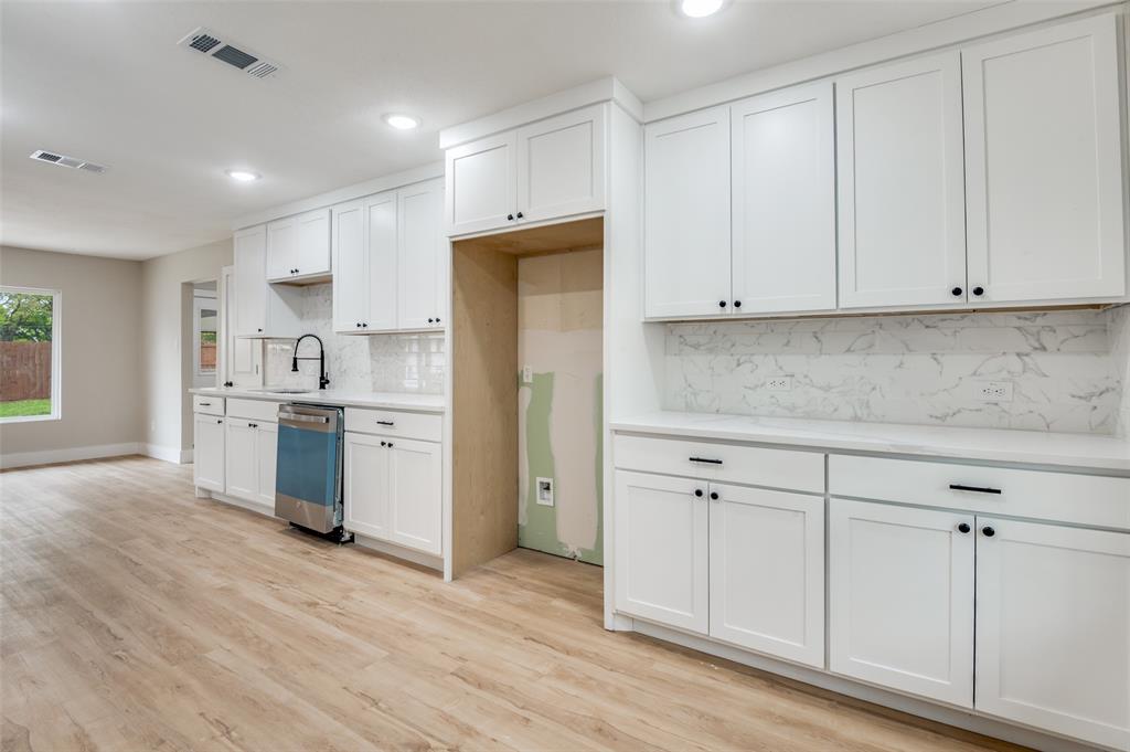 6016 Jacqueline Road Fort Worth, TX 76112 - Photo 15 of 35