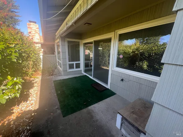 $2,700 | 341 Rockgreen Place, Santa Rosa, CA 95409