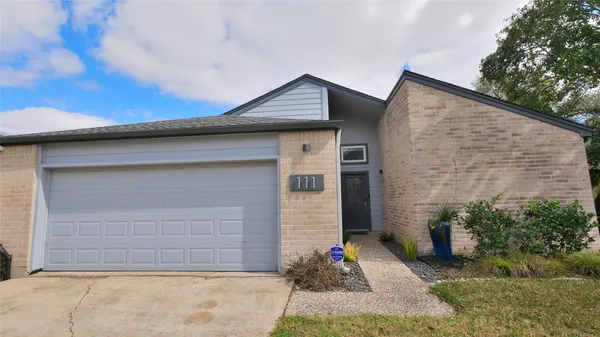 $2,545 | 12800 Briar Forest Drive, Unit 111, Houston, TX 77077