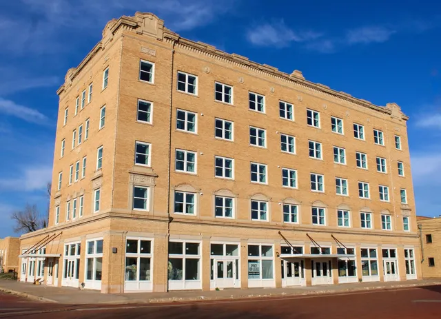 $148,500 | 203 North Main Street, Childress, TX 79201