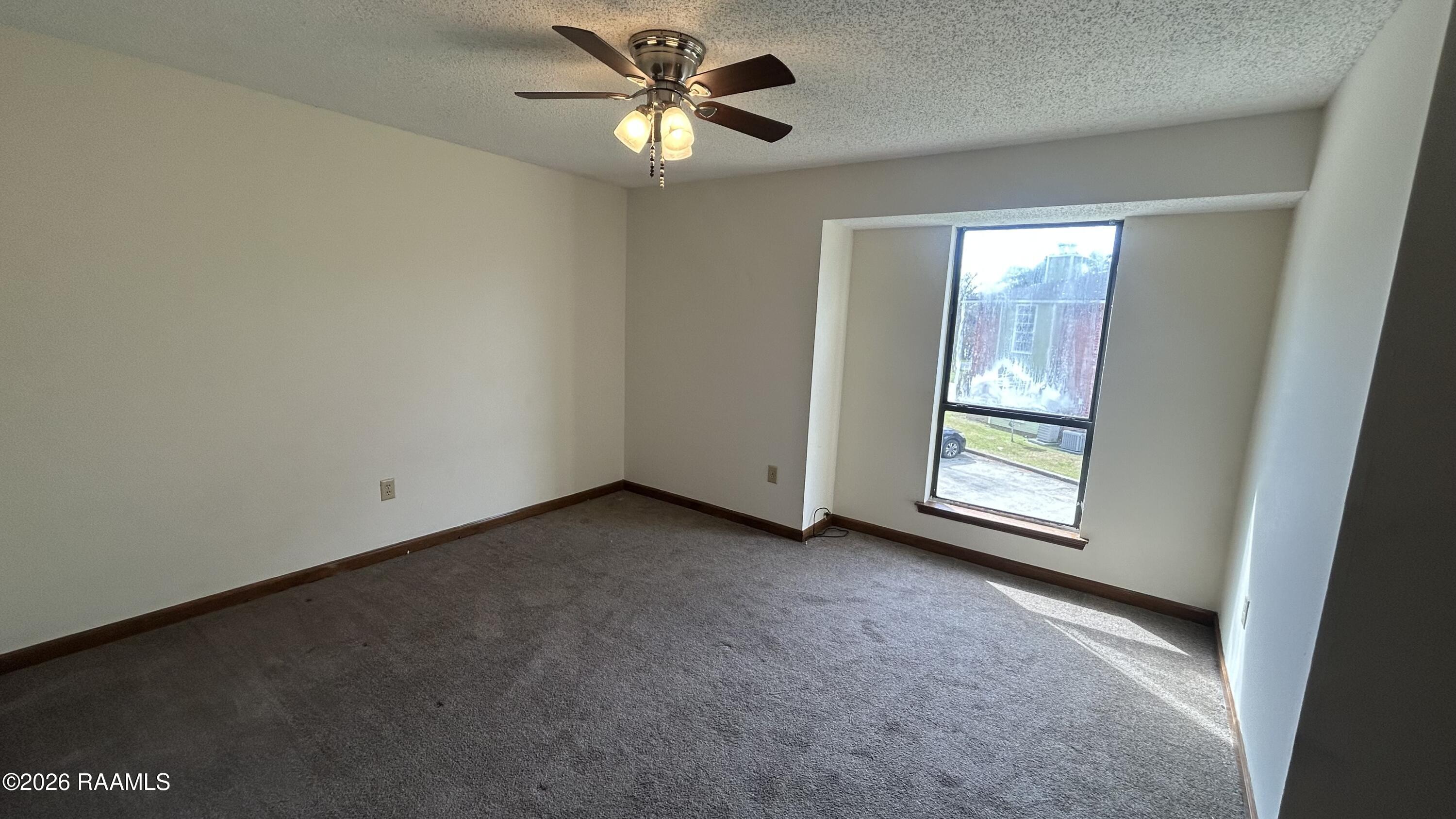 16633 West Missionary, Unit D Baton Rouge, LA 70807 - Photo 8 of 13 IMG_9169