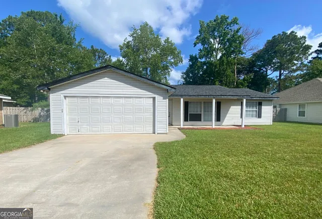 $1,750 | 1108 Sussex Street, St. Marys, GA 31558