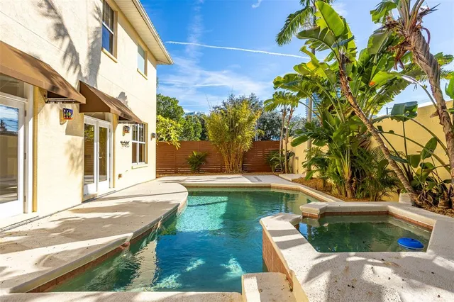 $7,000 | 3204 West Empedrado Street, Tampa, FL 33629