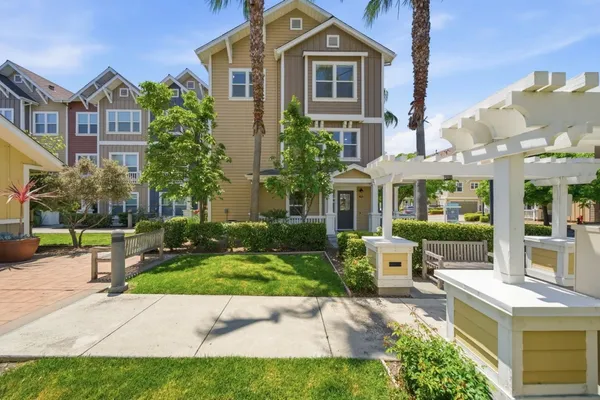 $1,298,000 | 1908 Aberdeen Lane, Mountain View, CA 94043