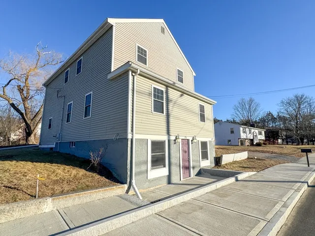 $469,900 | 176 Read Street, Attleboro, MA 02703
