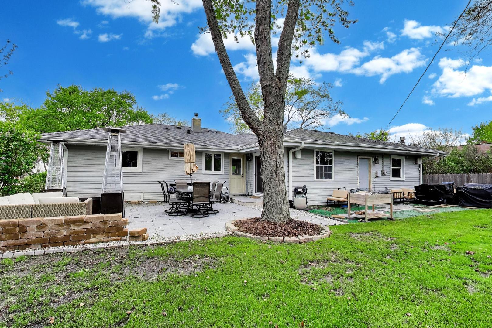 9 Johnathan Road Lake Zurich, IL 60047 - Photo 22 of 33