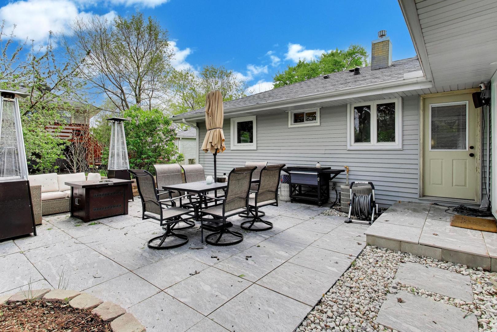 9 Johnathan Road Lake Zurich, IL 60047 - Photo 25 of 33