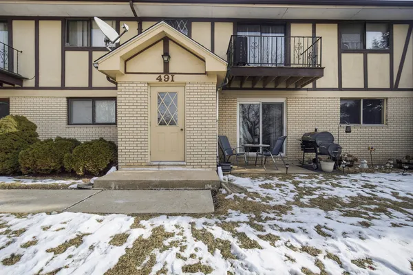 $160,000 | 491 South Belmont Avenue, Unit 5, Elgin, IL 60123