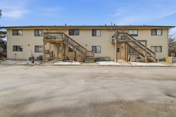 $160,000 | 491 South Belmont Avenue, Unit 5, Elgin, IL 60123