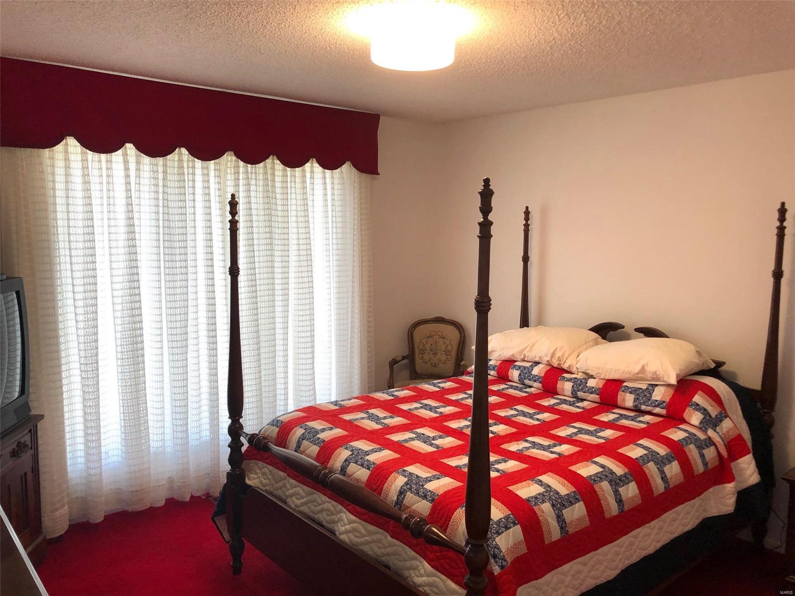11741 Pocahontas Road Highland, IL 62249 - Photo 15 of 34 Gallery Image 15