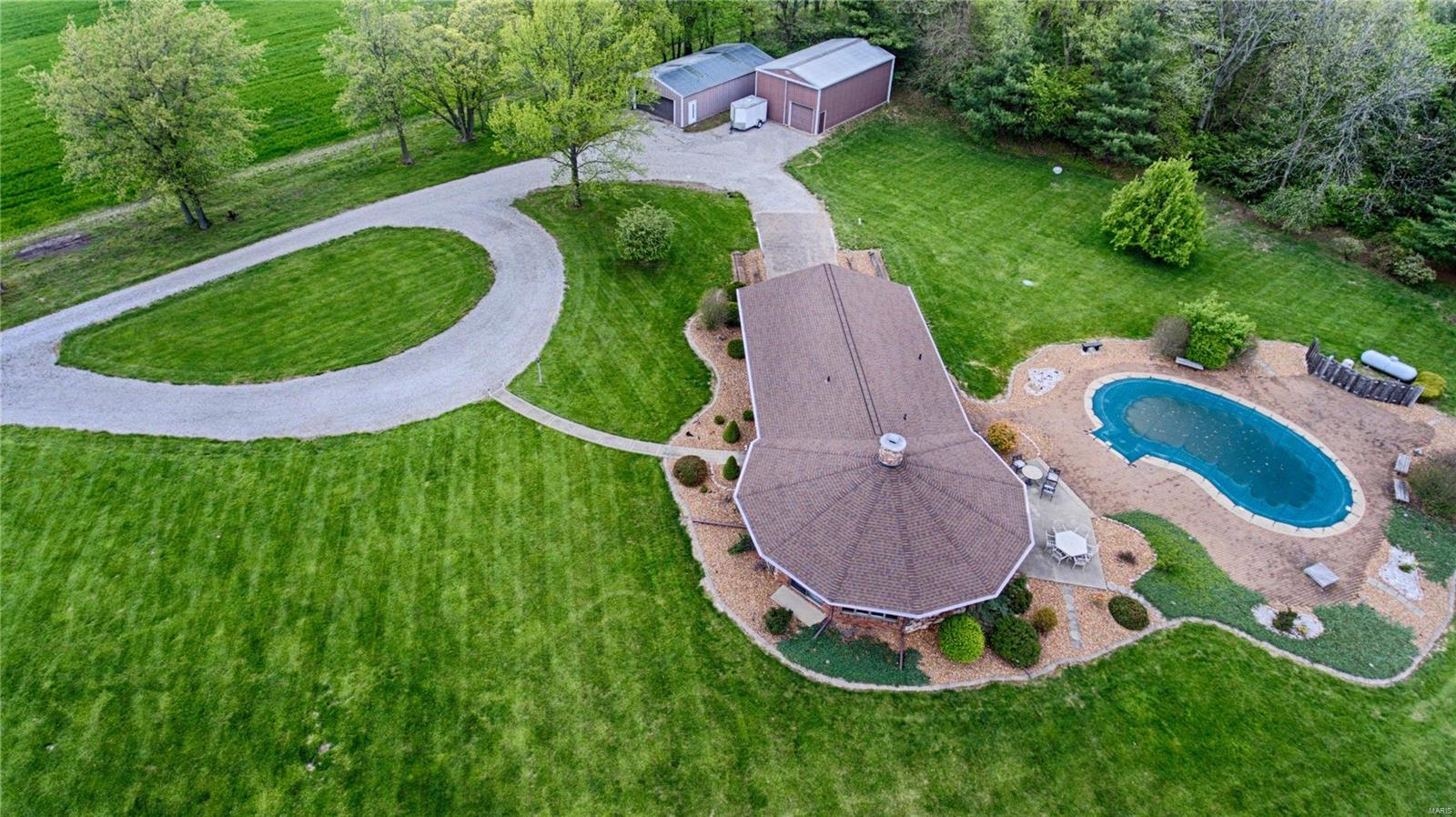 11741 Pocahontas Road Highland, IL 62249 - Photo 26 of 34 Gallery Image 26