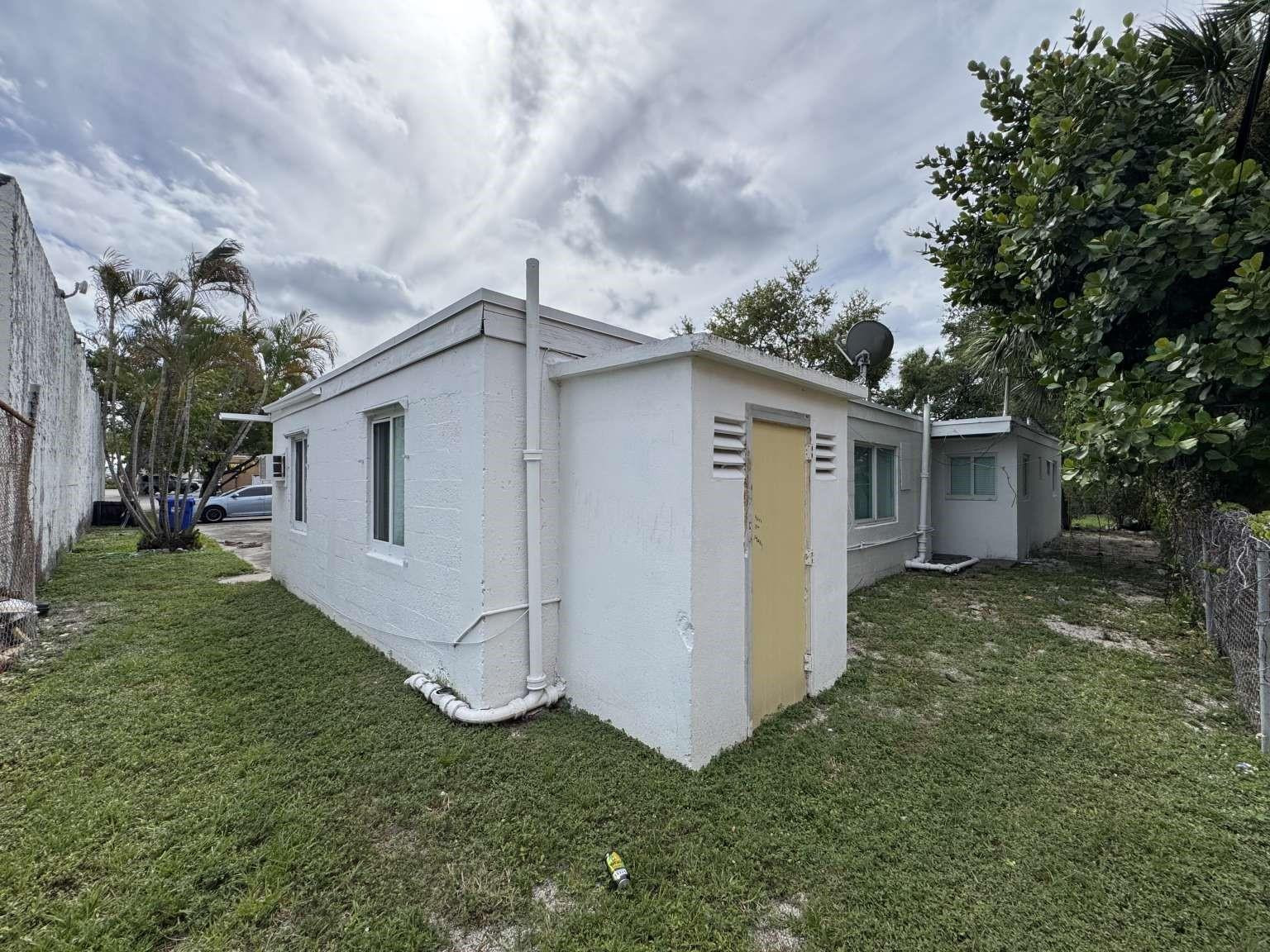 211 Southwest 2nd Court Pompano Beach, FL 33060 - Photo 9 of 10 Photo 9