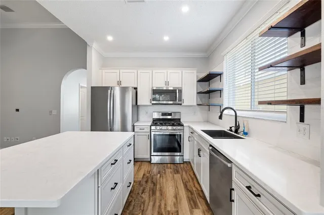 $2,950 | 12514 Sparkleberry Road, Tampa, FL 33626