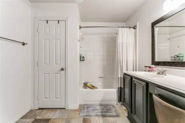 $2,500 | 2314 Durango Ridge Drive, Bedford, TX 76021