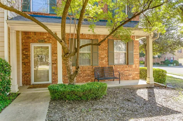 $2,500 | 2314 Durango Ridge Drive, Bedford, TX 76021