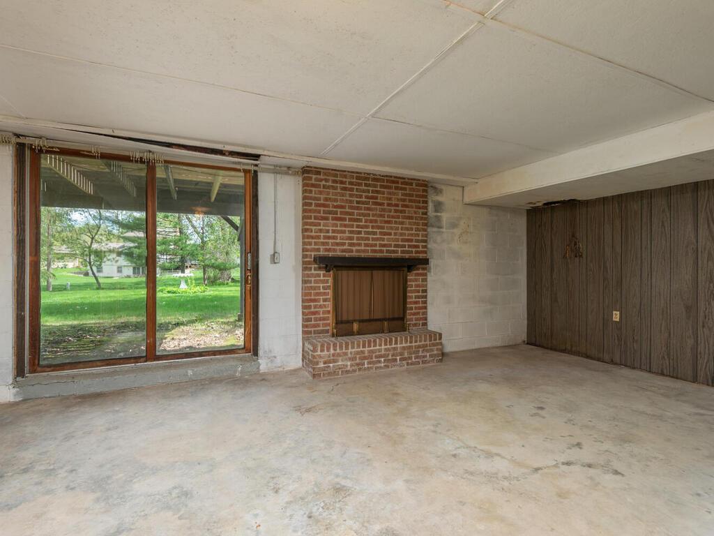 10449 Colorado Road Bloomington, MN 55438 - Photo 20 of 27