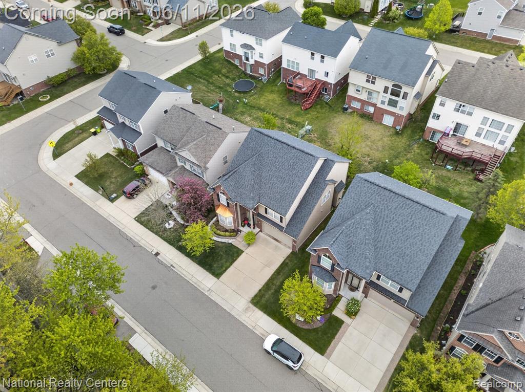 27412 Victoria Road Novi, MI 48374 - Photo 49 of 61