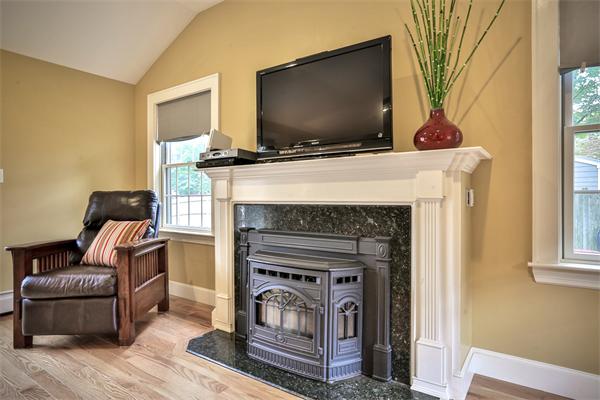 7 Hampton Road Stoneham, MA 02180 - Photo 11 of 16 Gallery Image 11