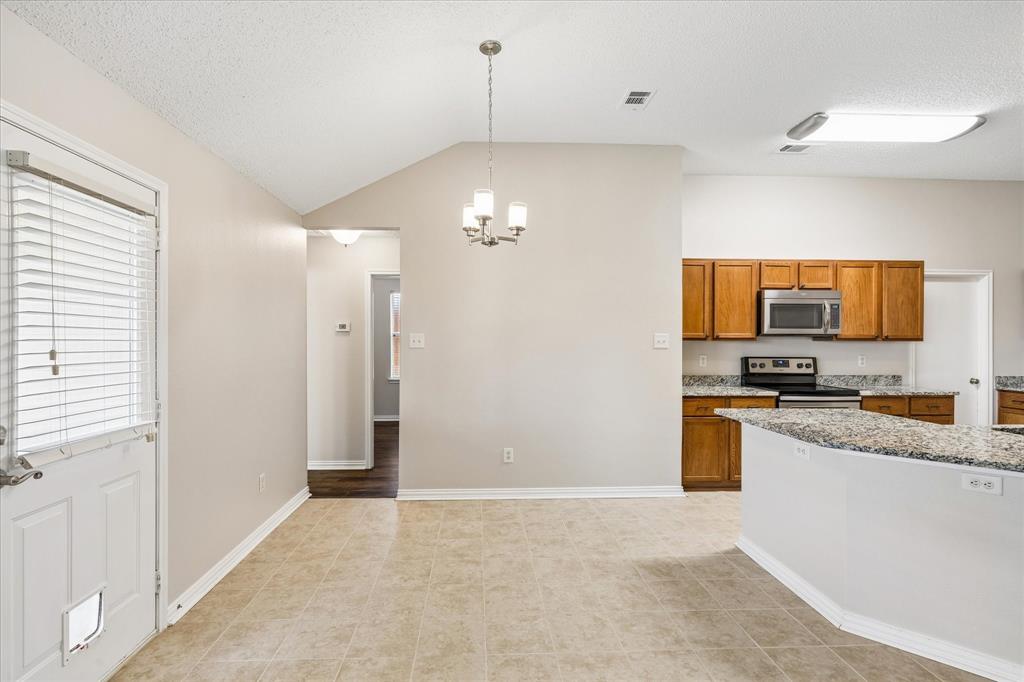 13220 Ridgepointe Road Fort Worth, TX 76244 - Photo 12 of 35 Gallery Image 12