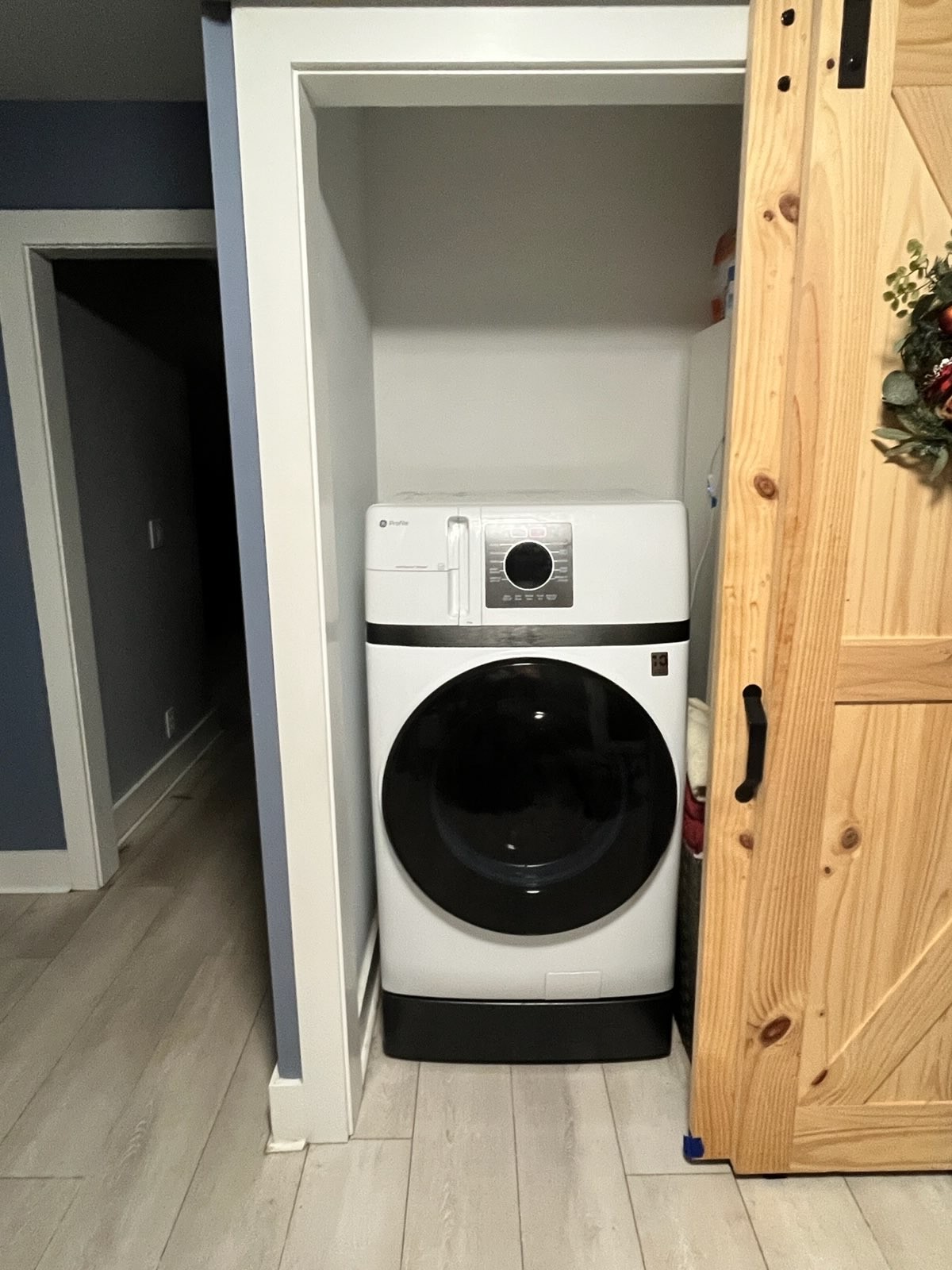 800 Del Rio Pike Franklin, TN 37064 - Photo 8 of 8 a utility room with dryer and washer