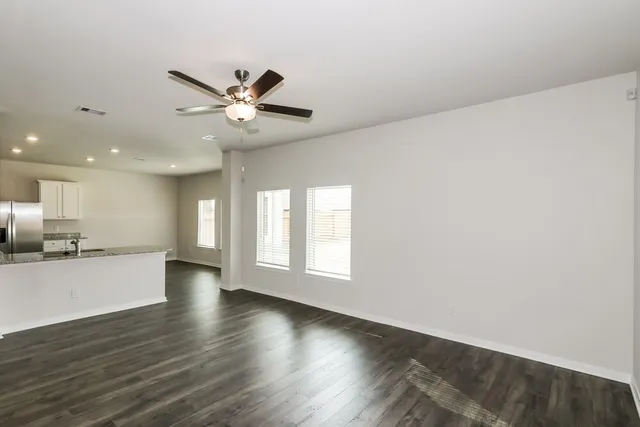 $1,945 | 457 Sunny Highlands Drive, Katy, TX 77493