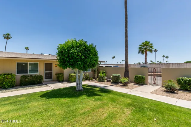 $235,000 | 10935 West Santa Fe Drive, Sun City, AZ 85351