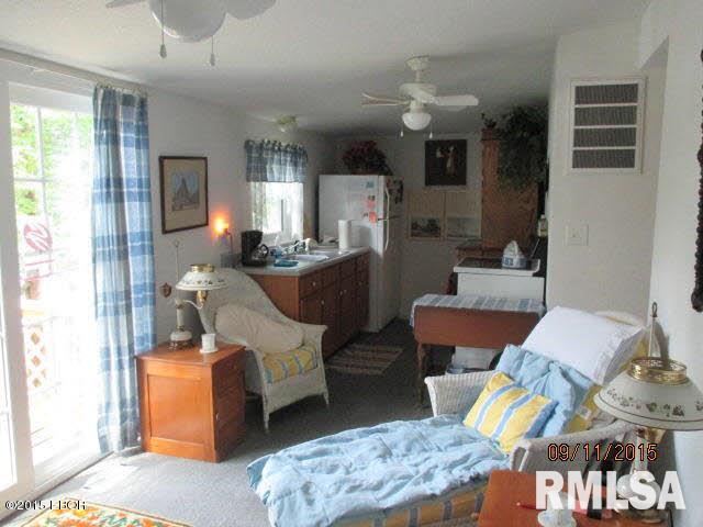 1853 Moonglow Road Centralia, IL 62801 - Photo 6 of 21