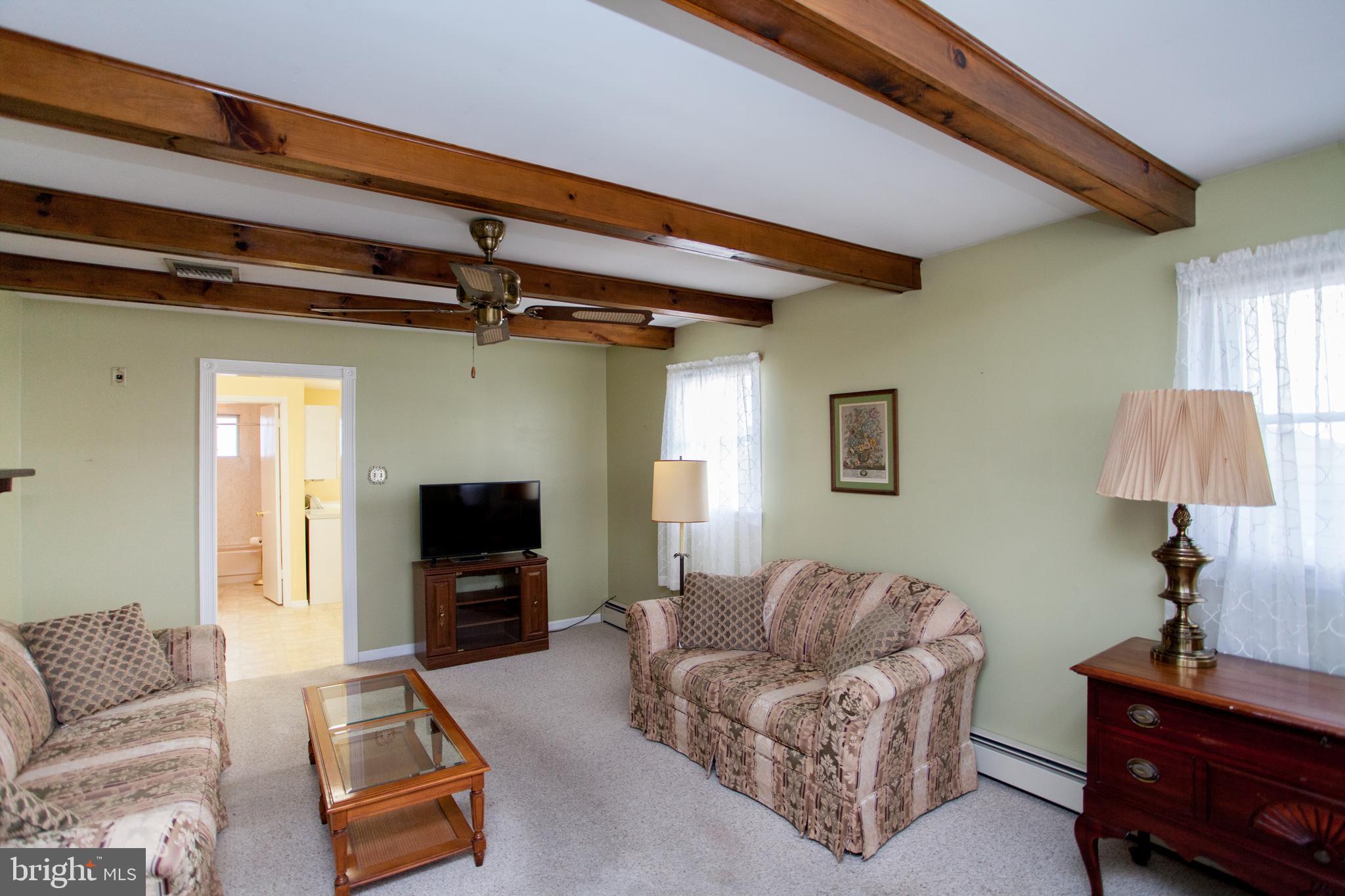 55 Indian Red Road Levittown, PA 19057 - Photo 5 of 22 Family Roon