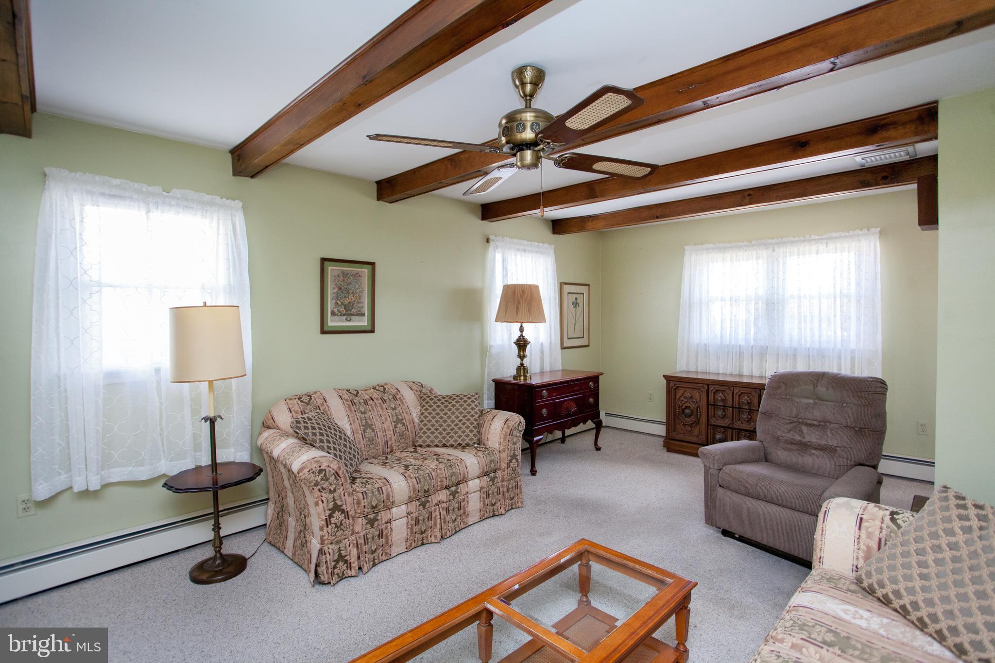 55 Indian Red Road Levittown, PA 19057 - Photo 6 of 22 Family Room