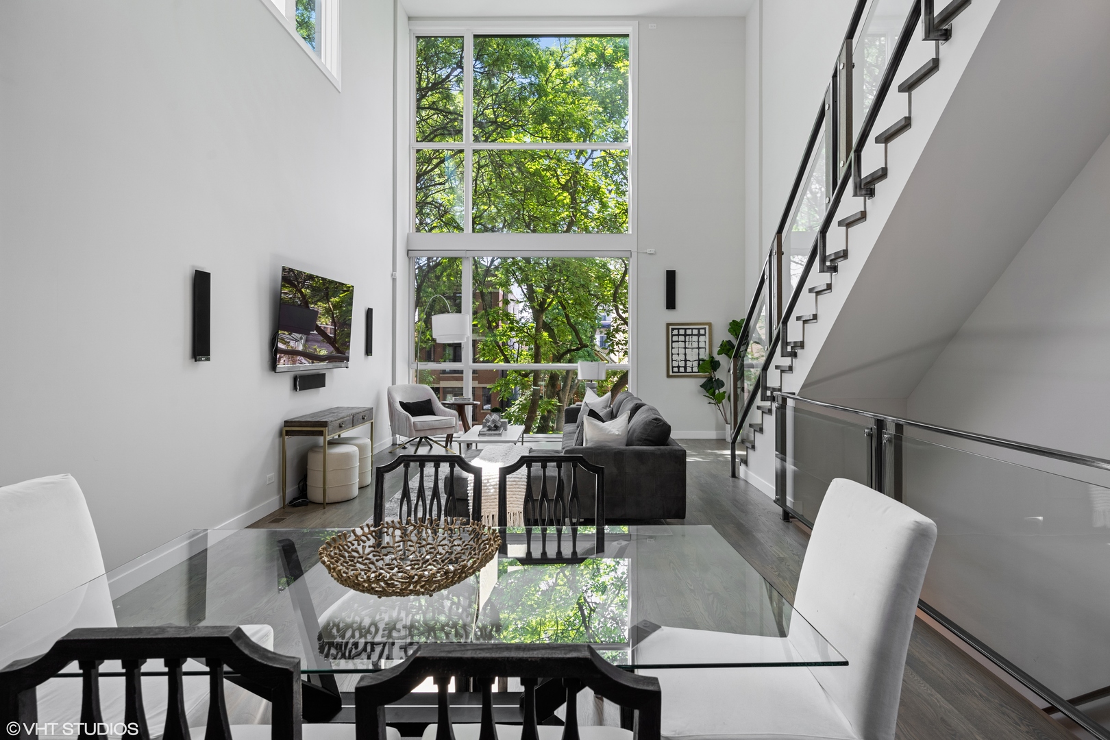 2042 West Rice Street, Unit 2 Chicago, IL 60622 - Photo 4 of 19