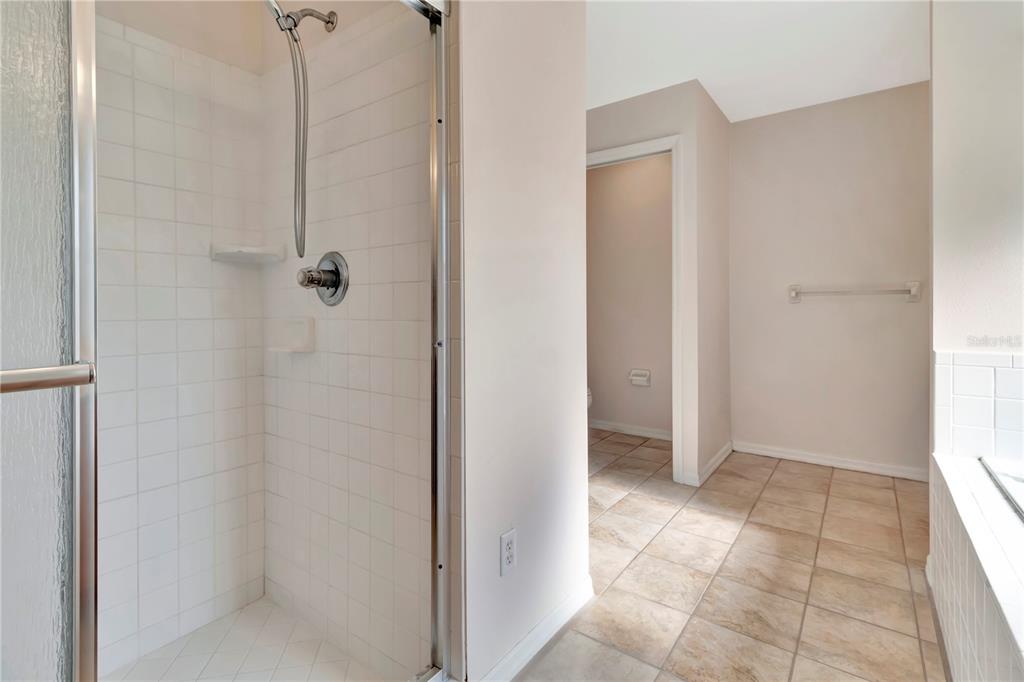 18611 Clark Road Altoona, FL 32702 - Photo 30 of 48 a view of an empty room