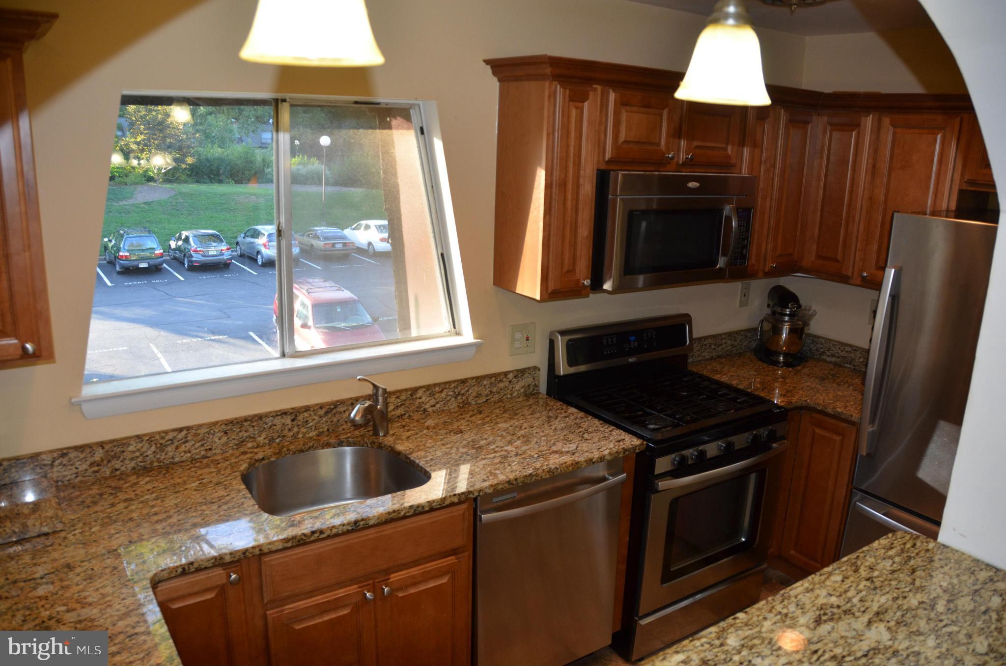 11619 Vantage Hill Road, Unit 22B Reston, VA 20190 - Photo 12 of 24 Kitchen