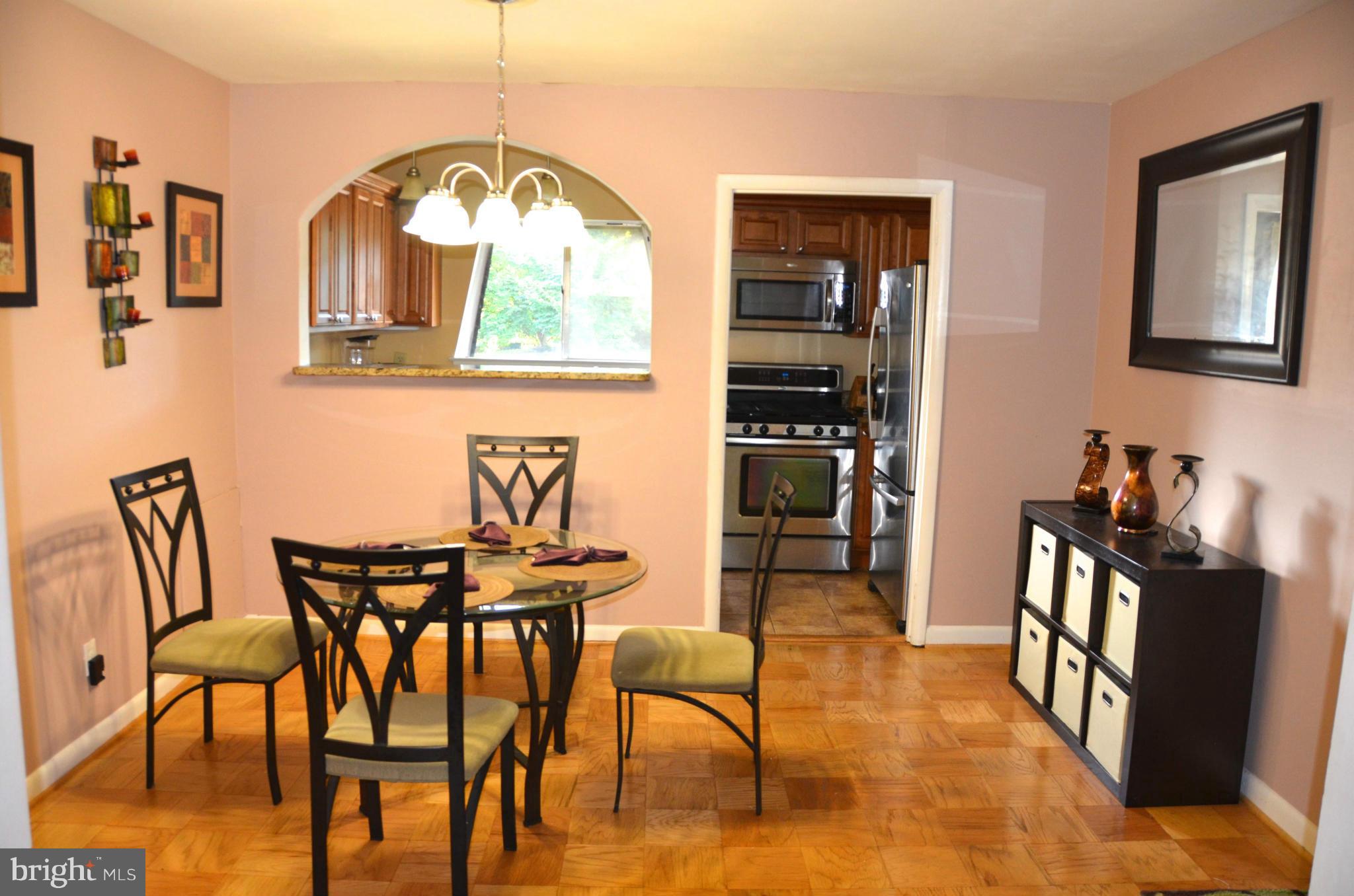 11619 Vantage Hill Road, Unit 22B Reston, VA 20190 - Photo 7 of 24 Dining Room