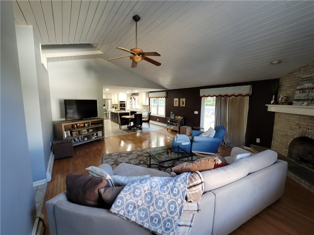 22 Colwell Road Smithfield, RI 02828 - Photo 15 of 35